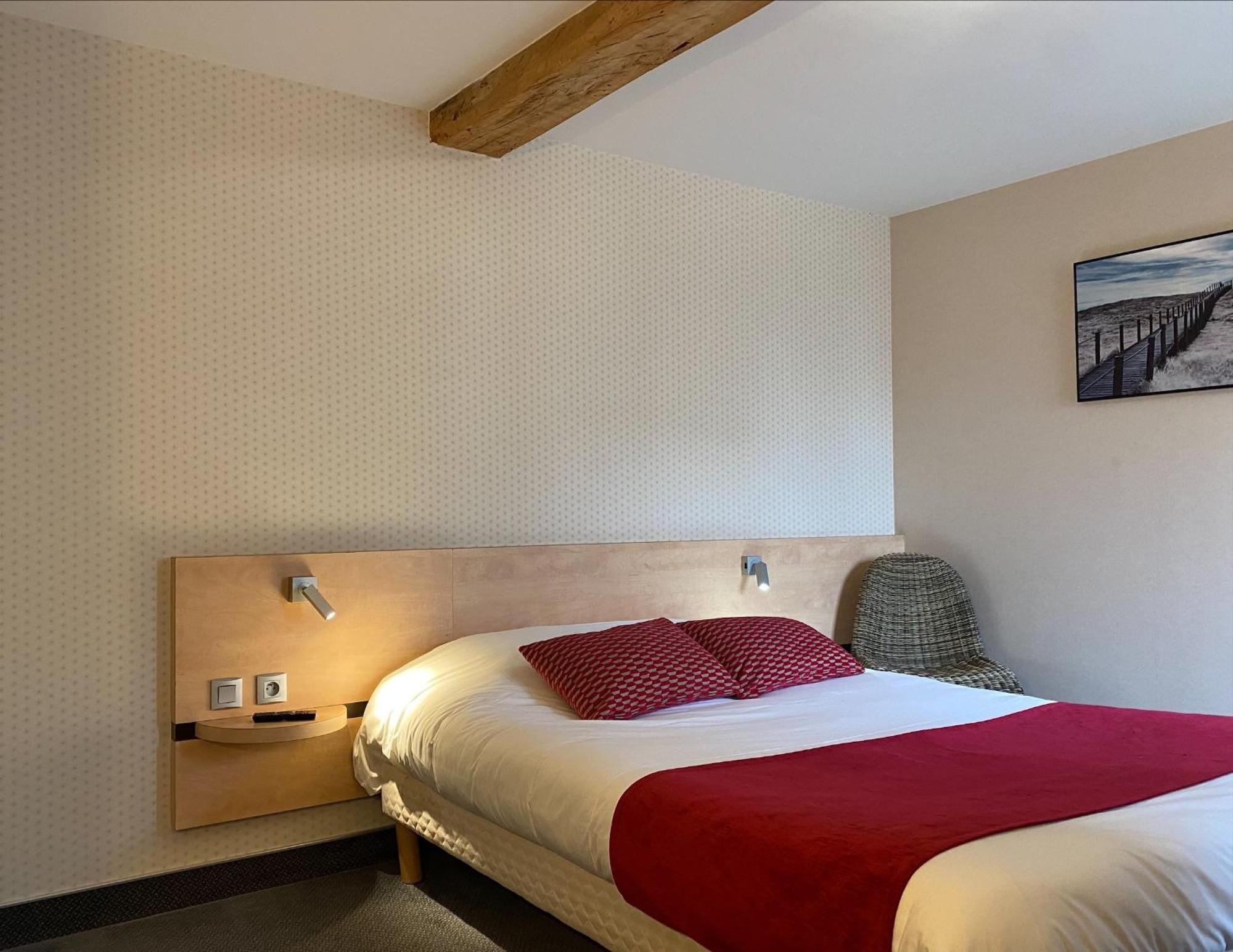 Hotel Le Bellevue Les Roches-de-Condrieu ภายนอก รูปภาพ